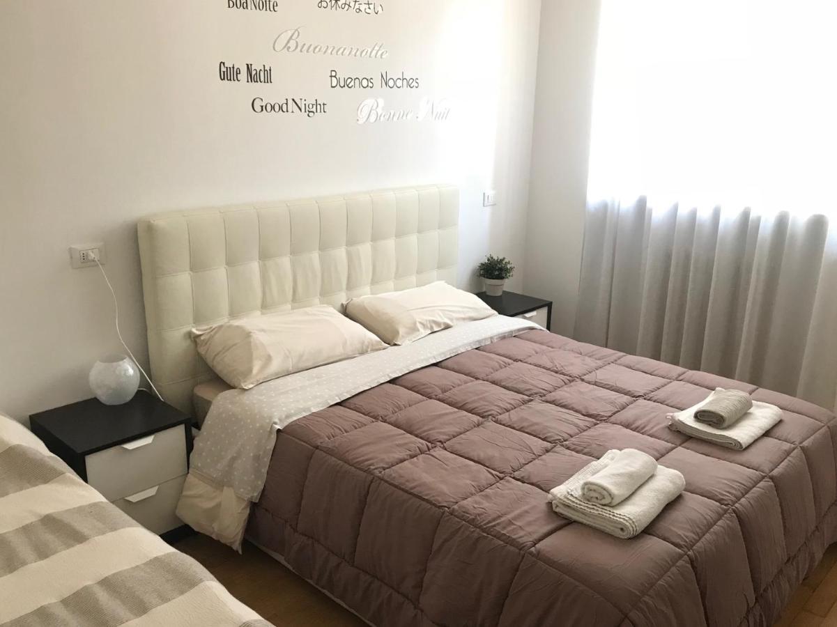 The Little House In Bergamo Apartment Bagian luar foto