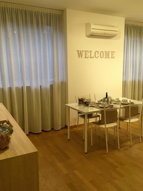 The Little House In Bergamo Apartment Bagian luar foto