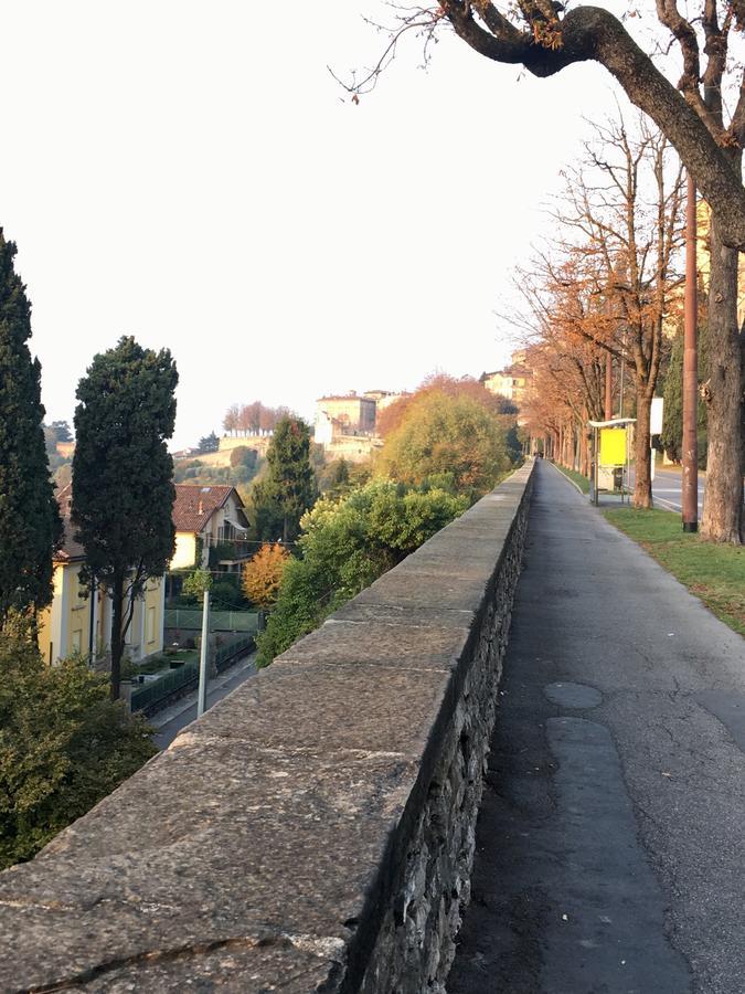 The Little House In Bergamo Apartment Bagian luar foto
